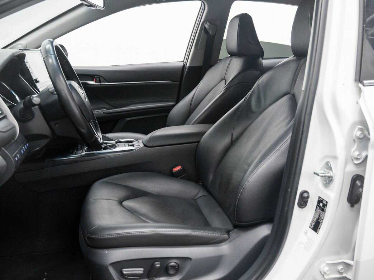 Toyota Camry, 2022 Фото №15