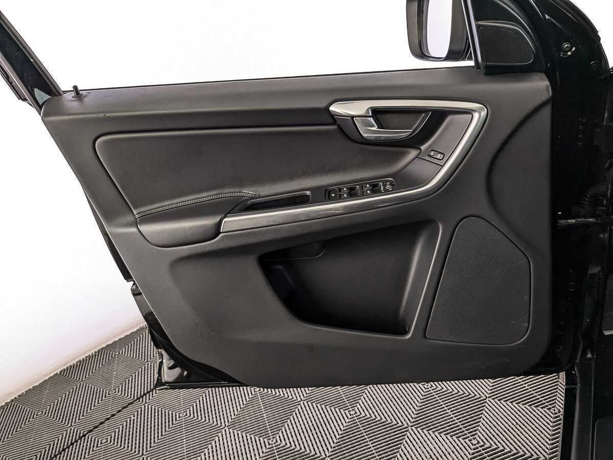 Volvo XC60, 2017 Фото №19