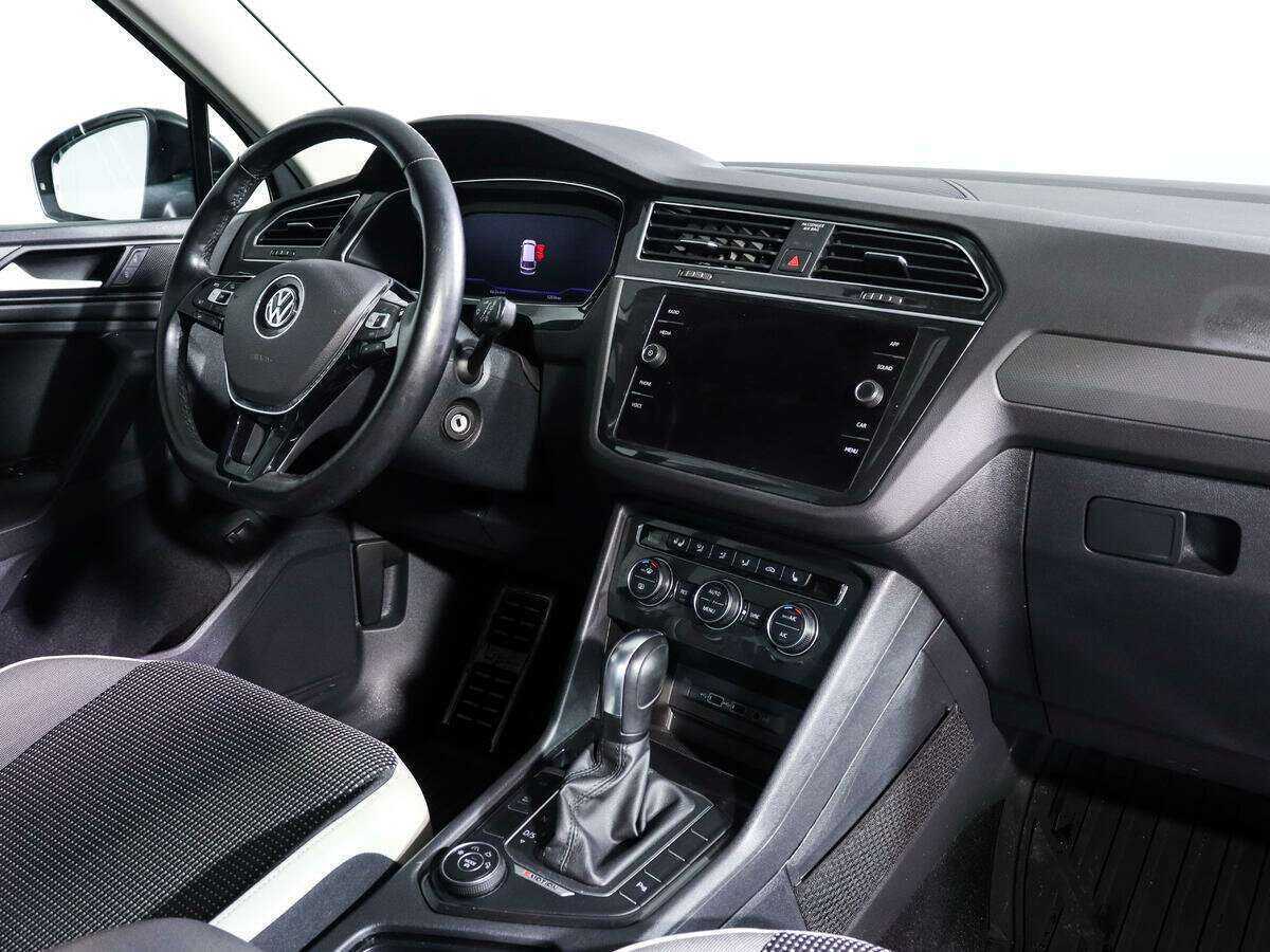 Volkswagen Tiguan, 2020 Фото №7