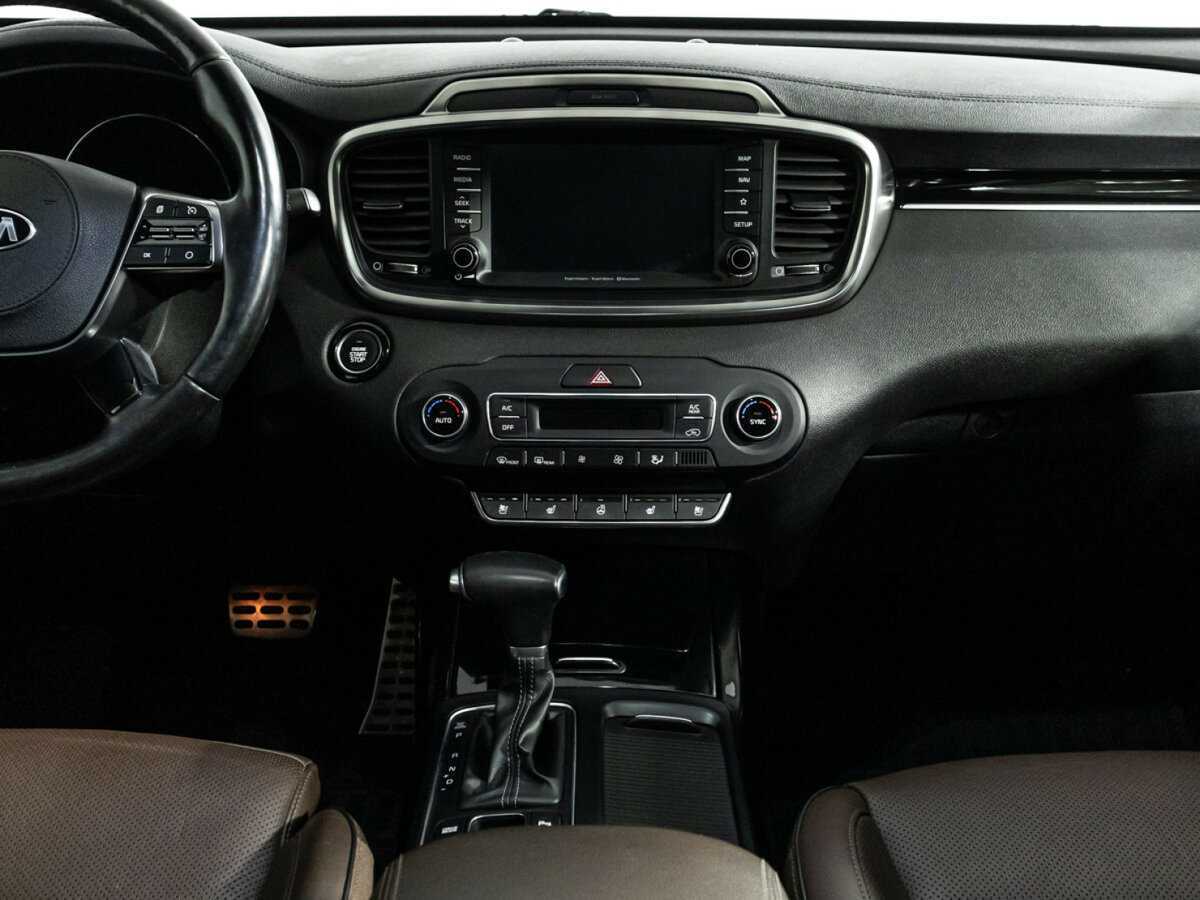 Kia Sorento, 2018 Фото №15