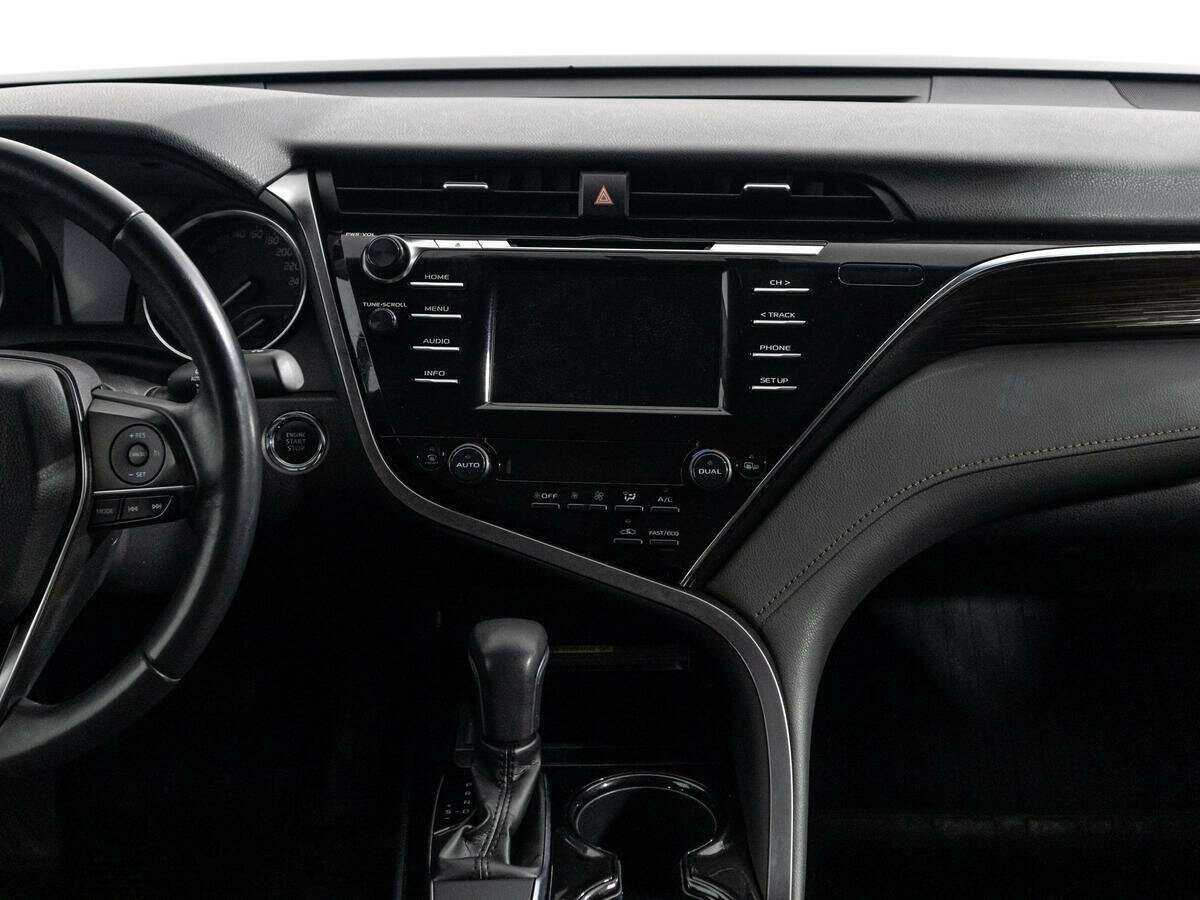 Toyota Camry, 2019 Фото №14