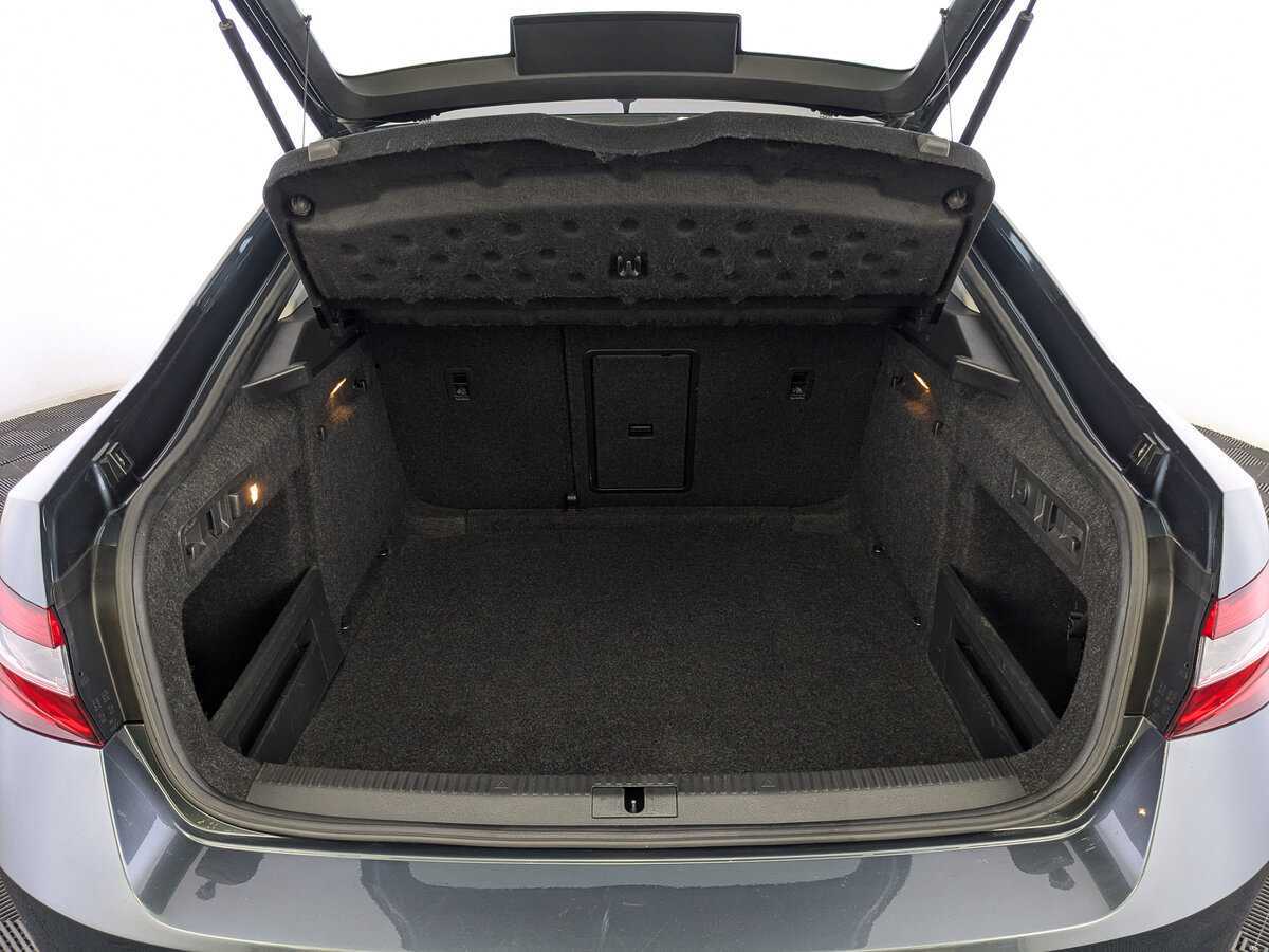 Skoda Superb, 2019 Фото №10