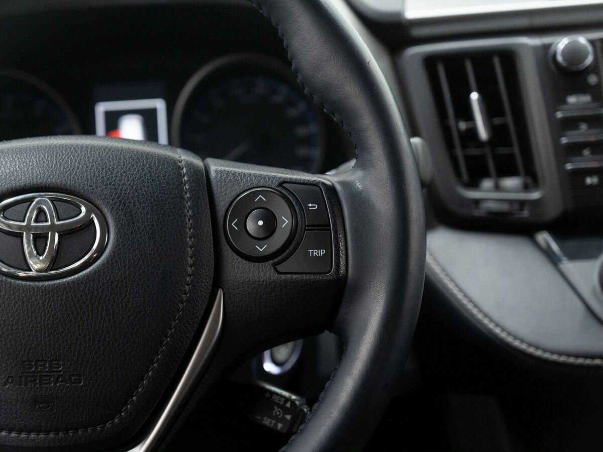 Toyota RAV4, 2017 Фото №12
