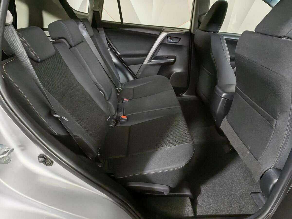 Toyota RAV4, 2016 Фото №11