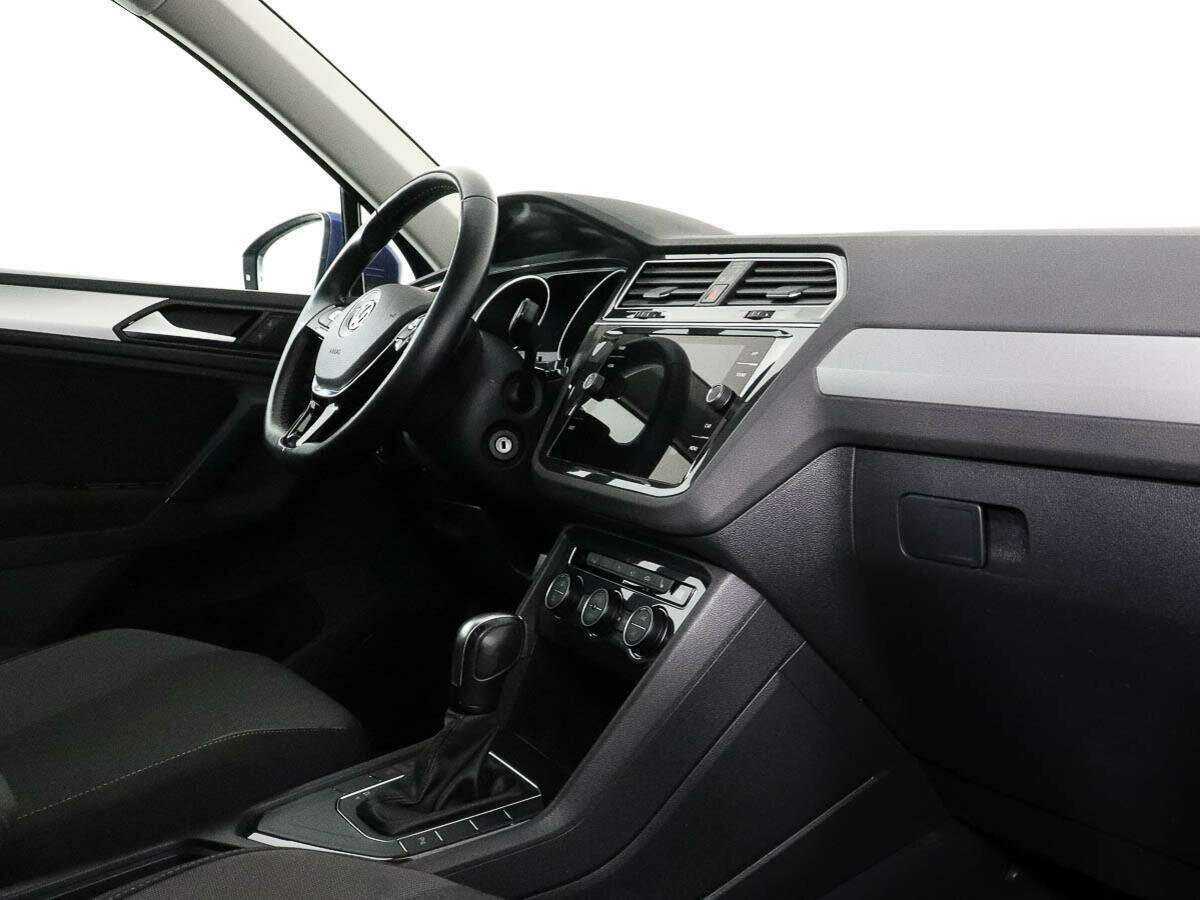 Volkswagen Tiguan, 2020 Фото №4
