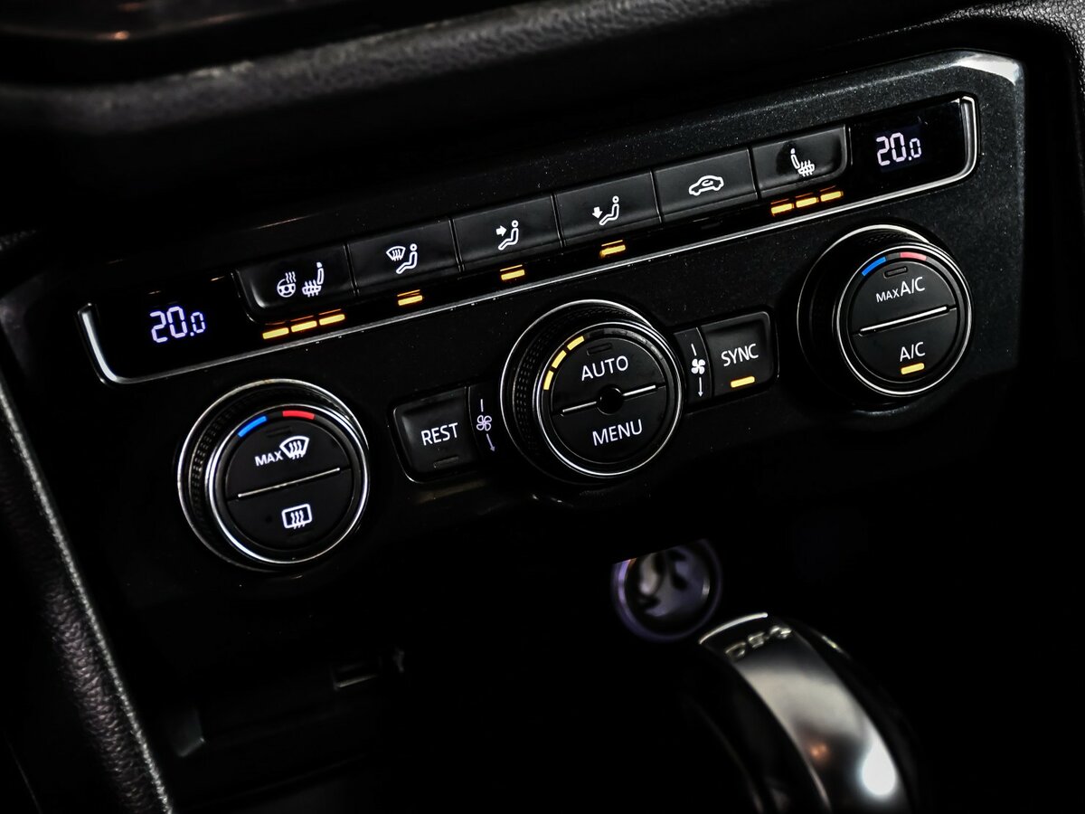 Volkswagen Tiguan II, 2017 Фото №14