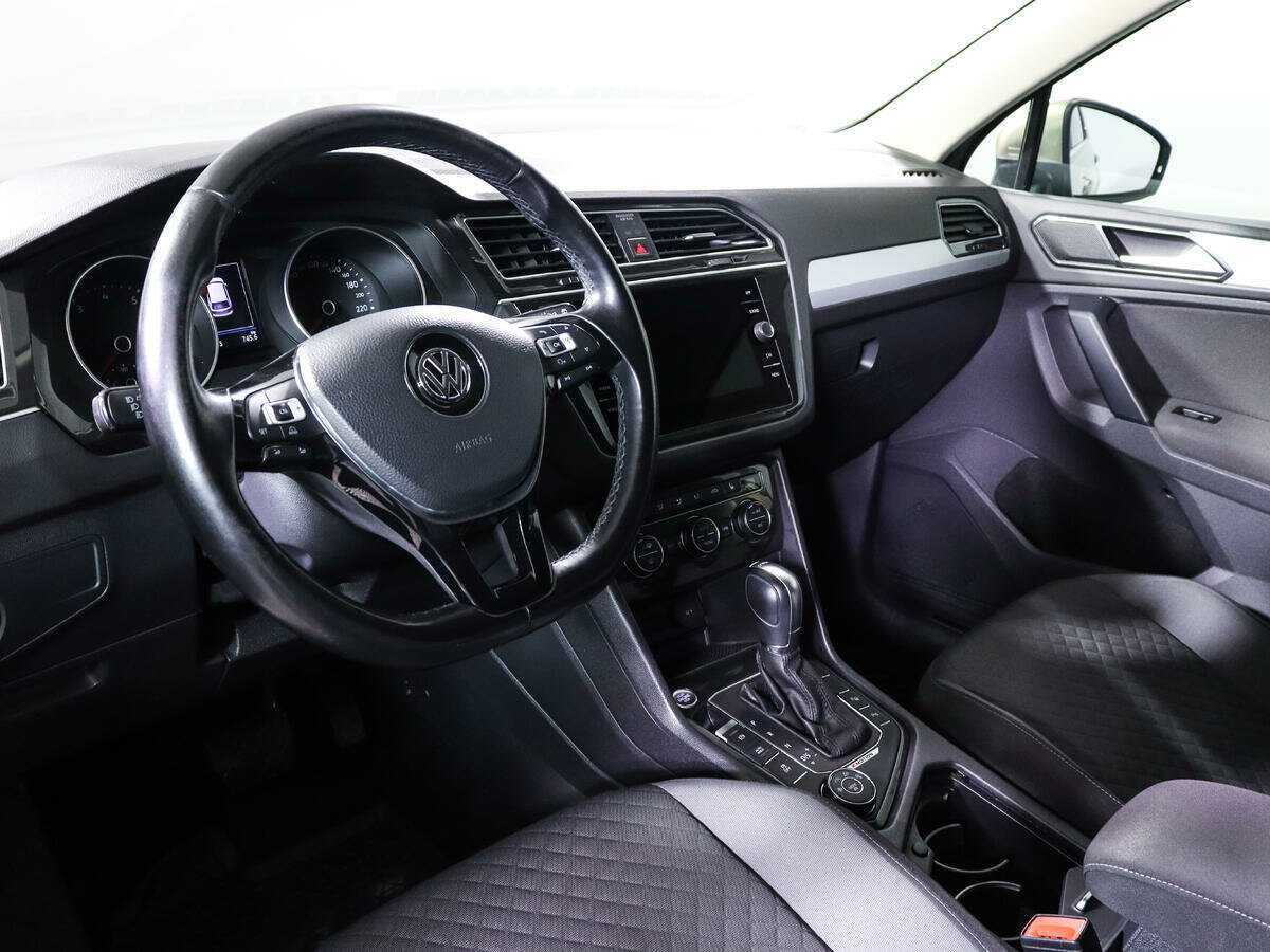 Volkswagen Tiguan, 2017 Фото №12
