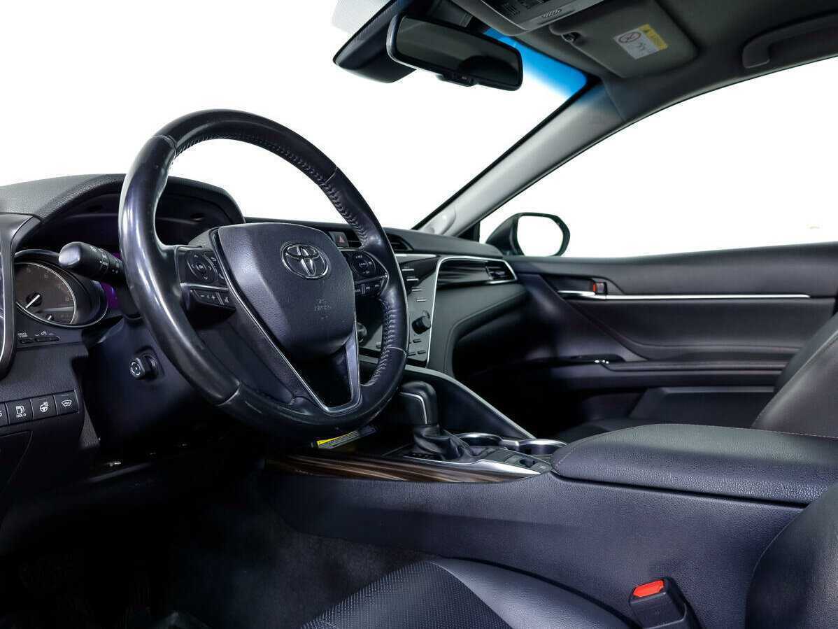 Toyota Camry, 2019 Фото №12