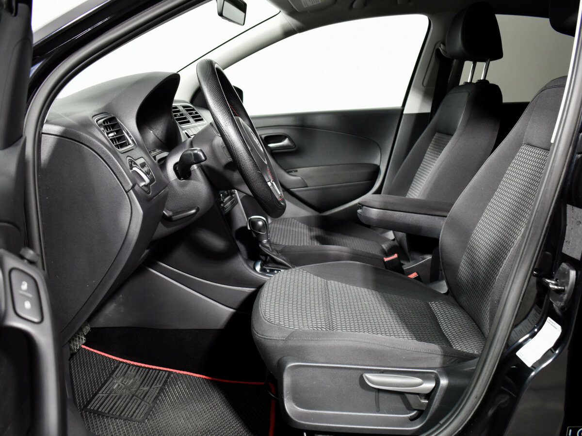 Volkswagen Polo V, 2013 Фото №10