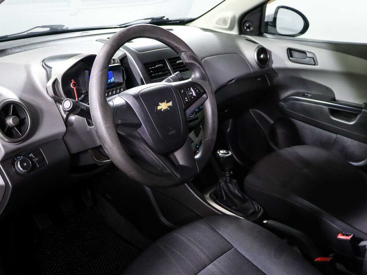 Chevrolet Aveo, 2012 Фото №12
