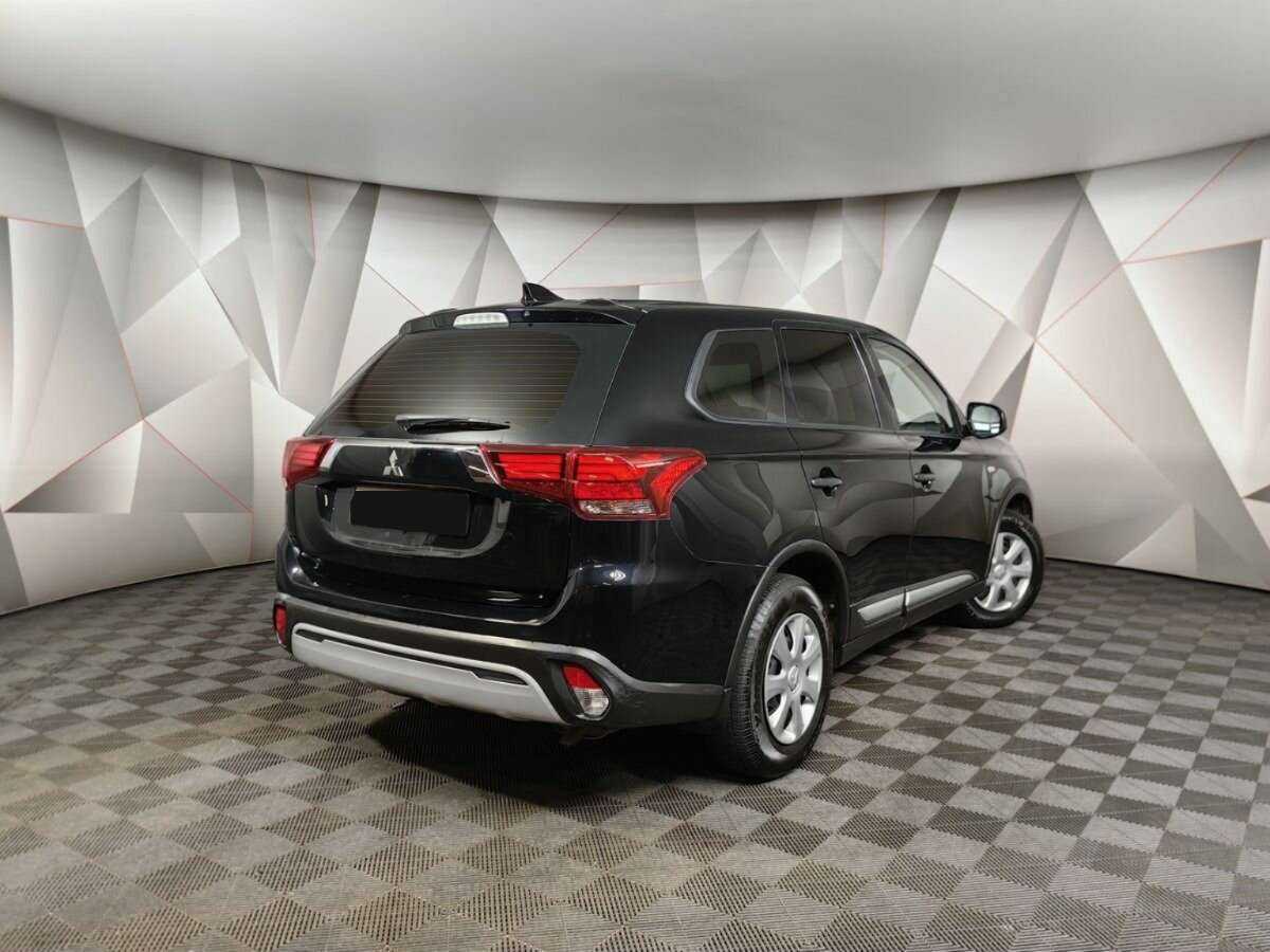 Mitsubishi Outlander, 2020 Фото №2
