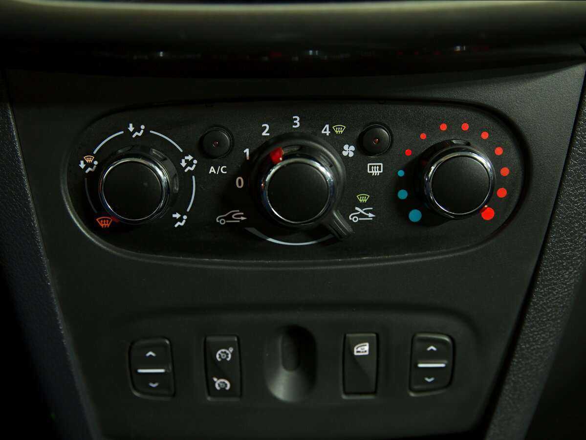 Renault Logan, 2015 Фото №13