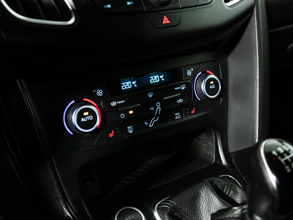 Ford Focus III Рестайлинг, 2017 Фото №16