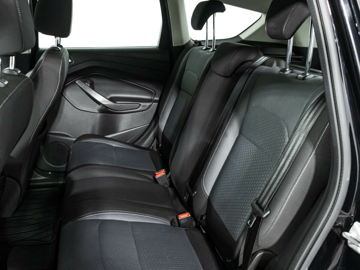 Ford Kuga II Рестайлинг, 2017 Фото №10