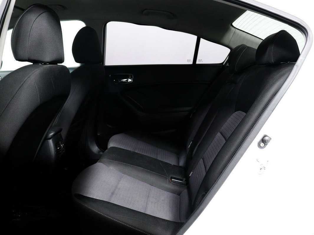 Kia Cerato, 2018 Фото №12