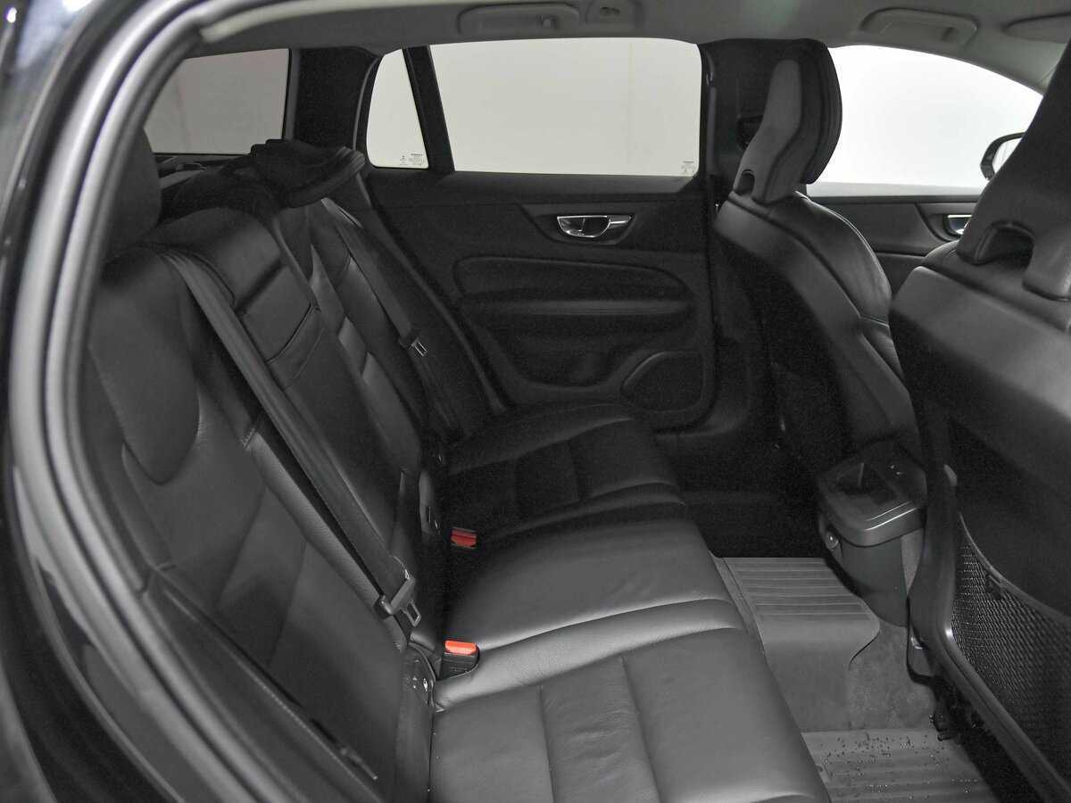 Volvo V60, 2020 Фото №14