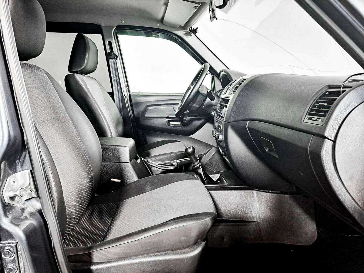 УАЗ Patriot, 2016 Фото №9