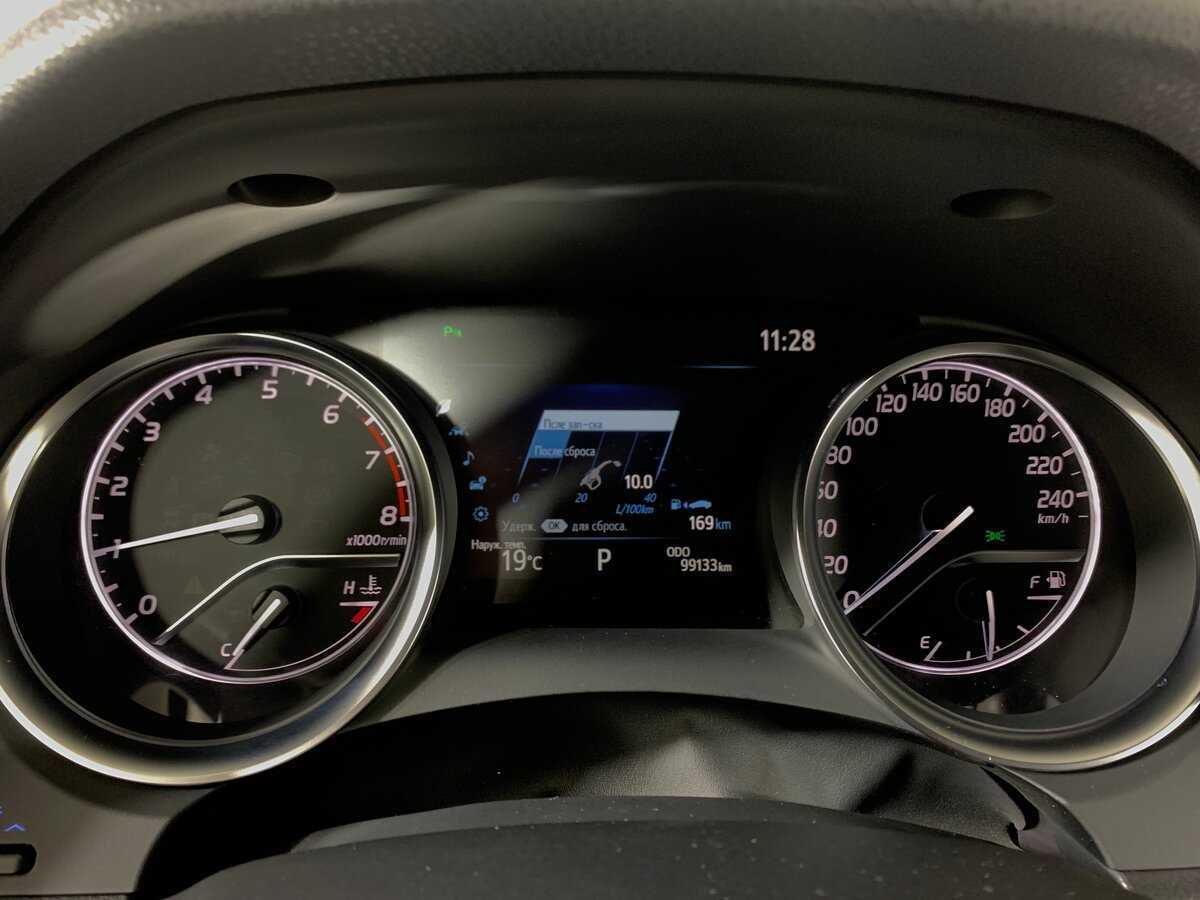 Toyota Camry, 2020 Фото №15