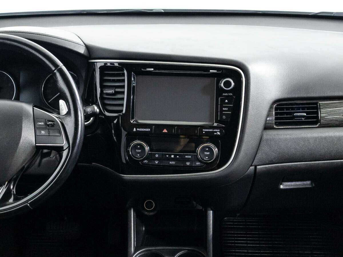Mitsubishi Outlander, 2015 Фото №14