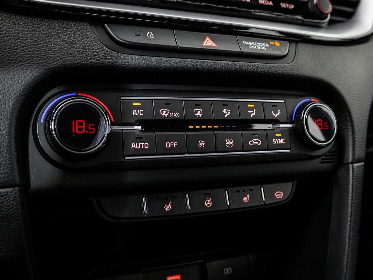 Kia Ceed, 2021 Фото №15