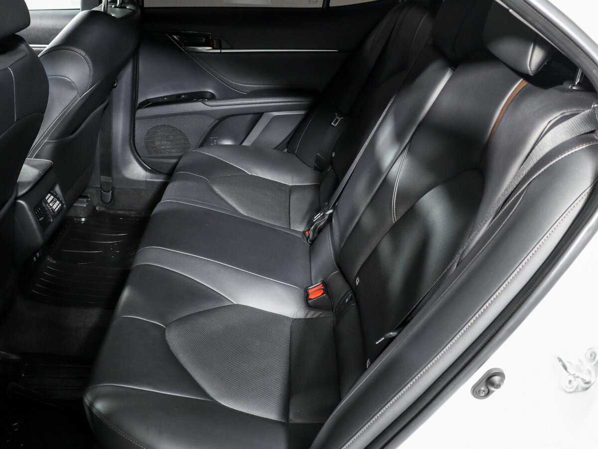 Toyota Camry, 2019 Фото №10