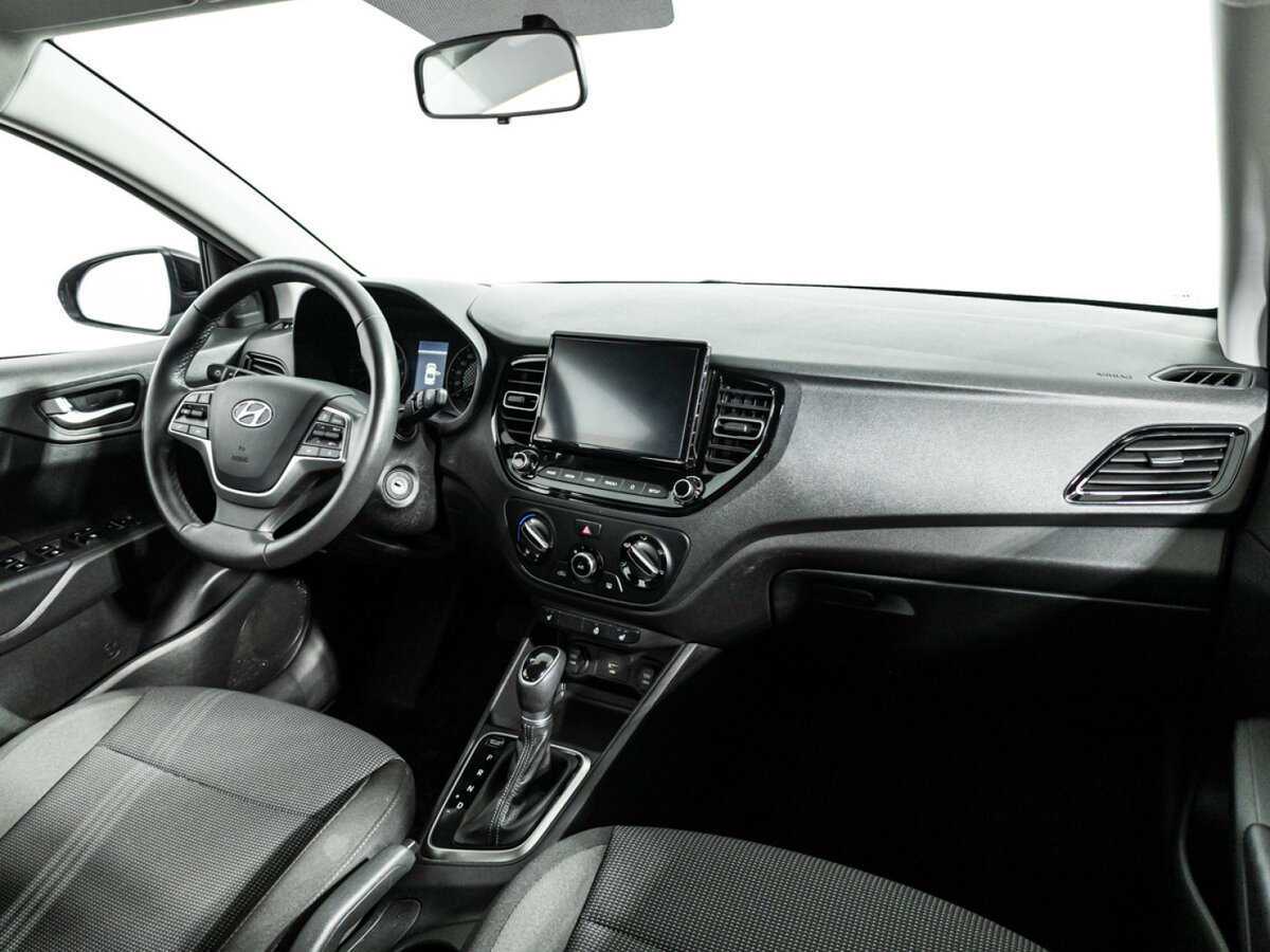 Hyundai Solaris II Рестайлинг, 2022 Фото №9