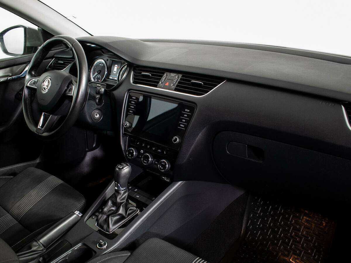 Skoda Octavia, 2018 Фото №7
