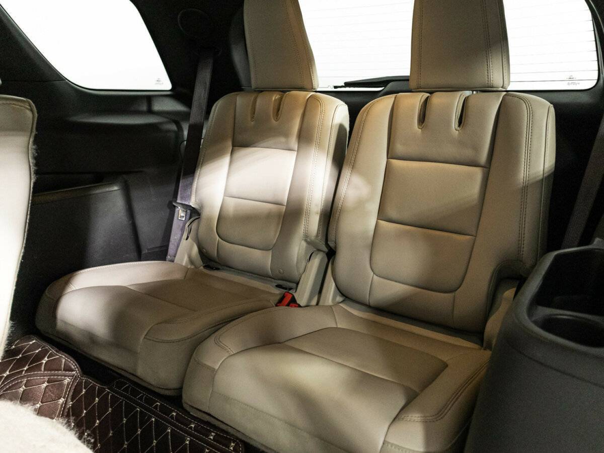 Ford Explorer, 2012 Фото №14