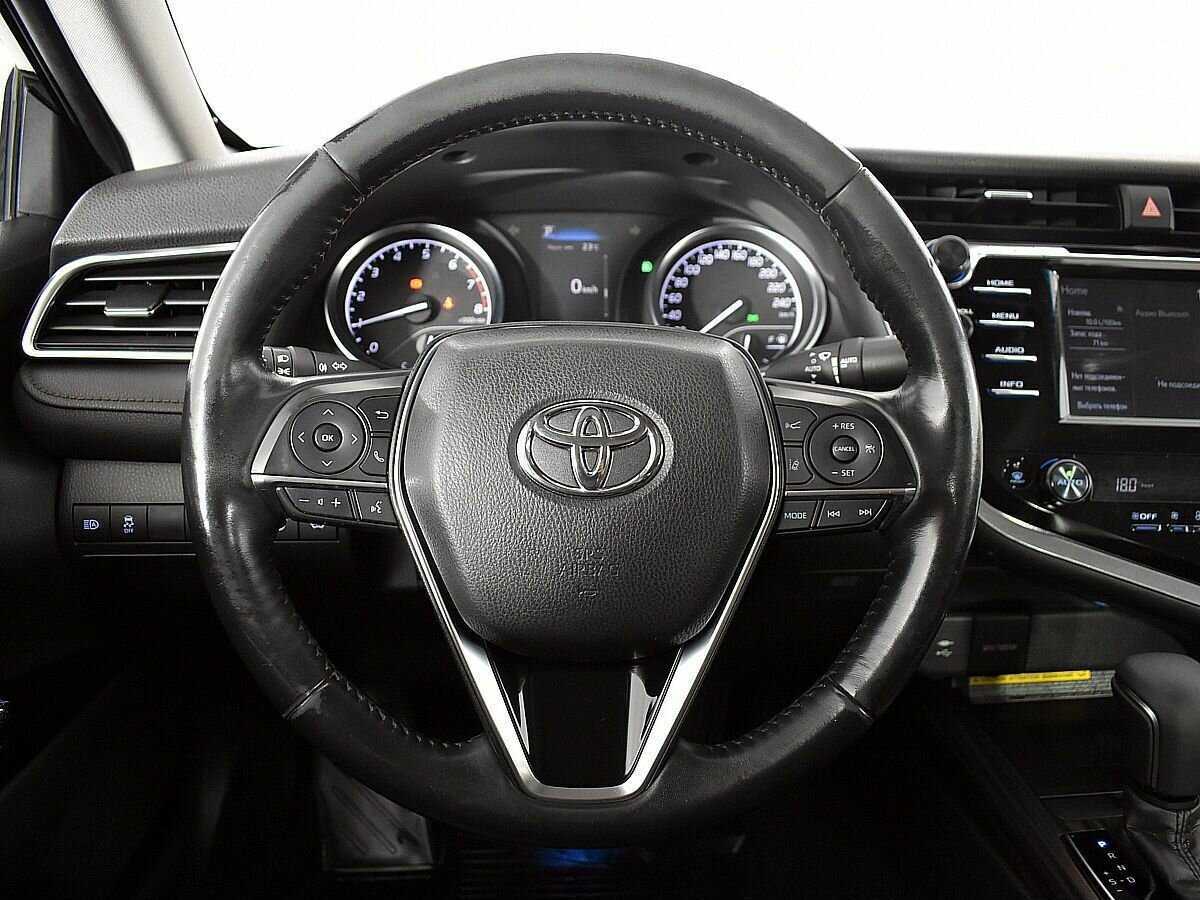 Toyota Camry, 2019 Фото №11