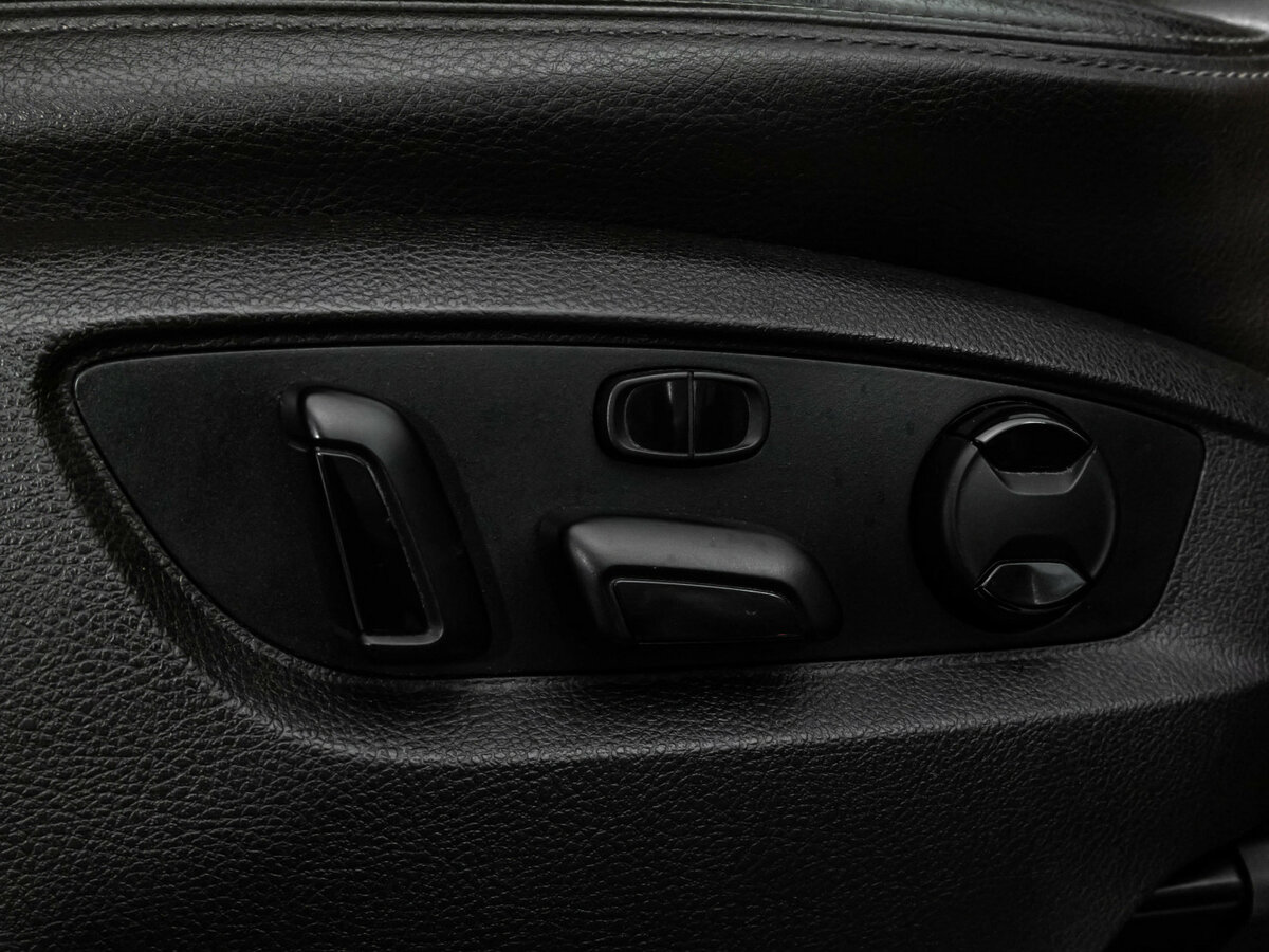 Volkswagen Touareg II, 2012 Фото №21