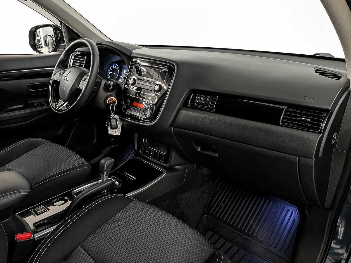 Mitsubishi Outlander, 2019 Фото №11