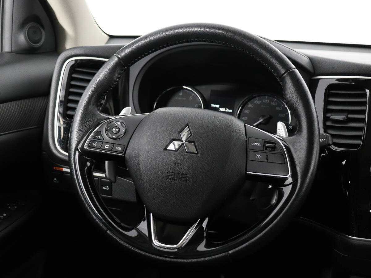 Mitsubishi Outlander, 2022 Фото №15