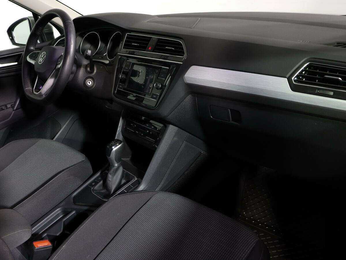 Volkswagen Tiguan, 2021 Фото №8