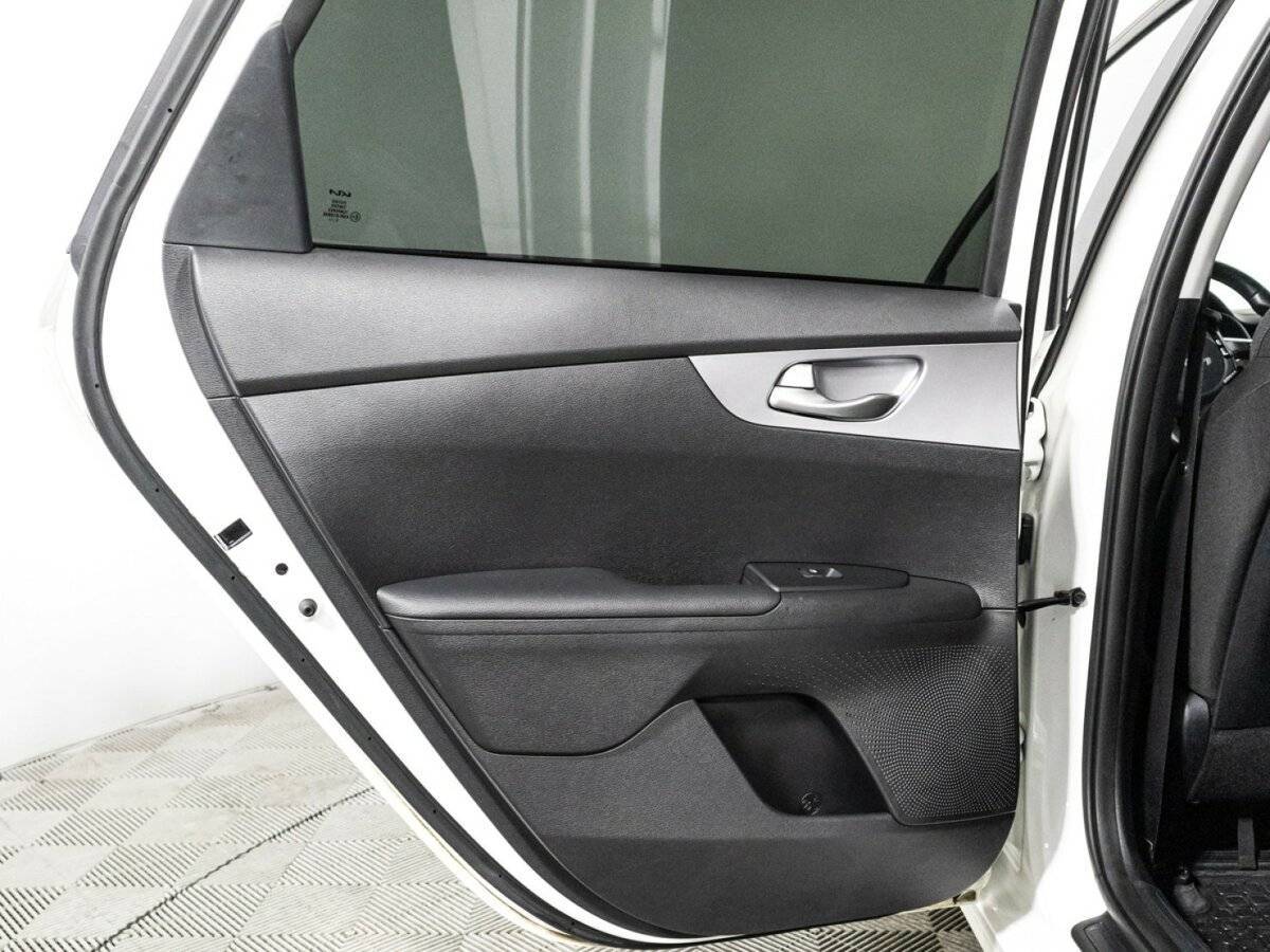 Kia Cerato, 2021 Фото №26