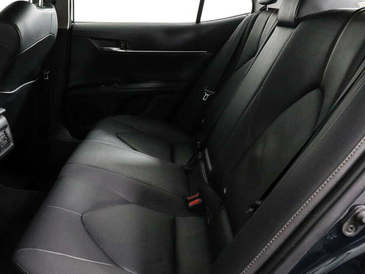 Toyota Camry, 2020 Фото №6