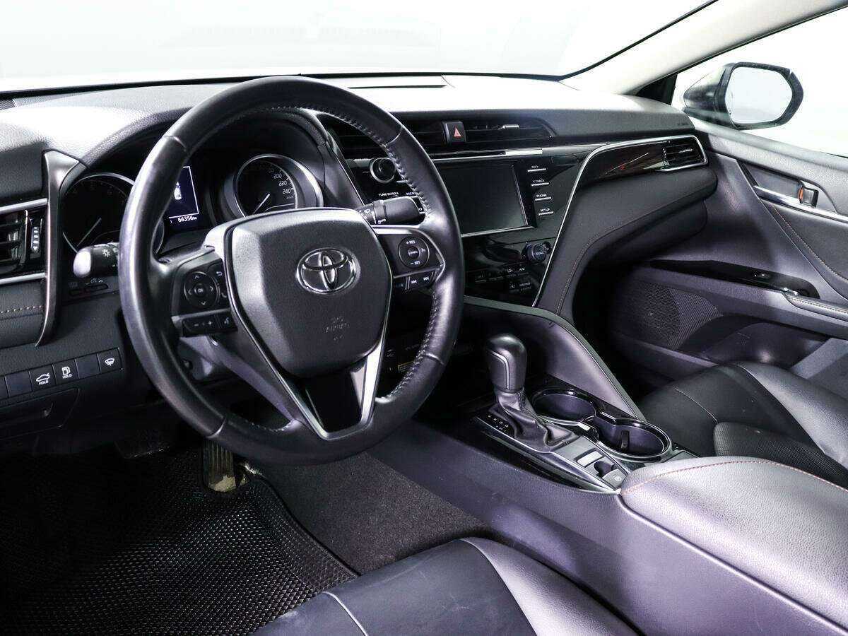 Toyota Camry, 2020 Фото №14