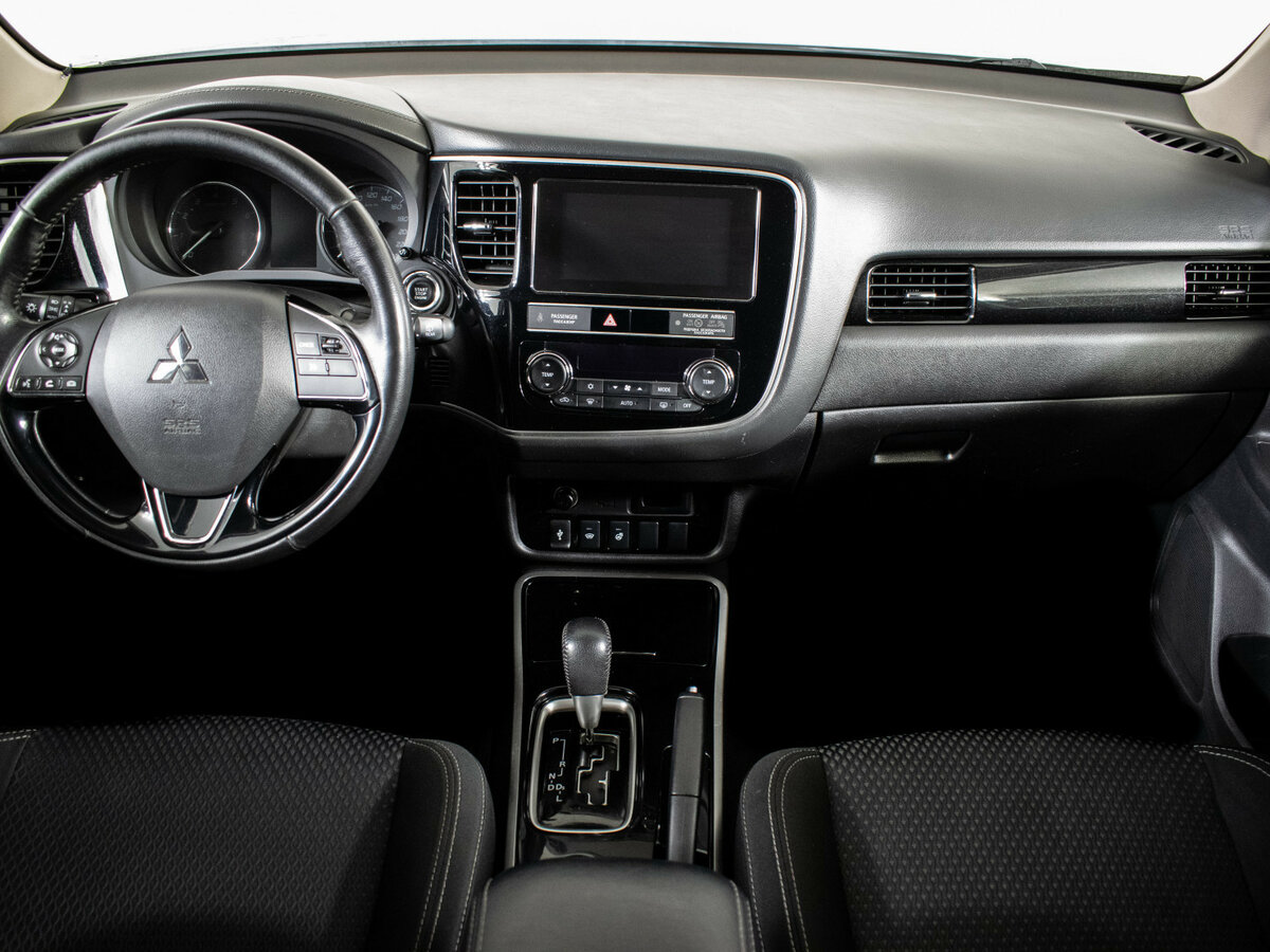 Mitsubishi Outlander III Рестайлинг 3, 2018 Фото №11
