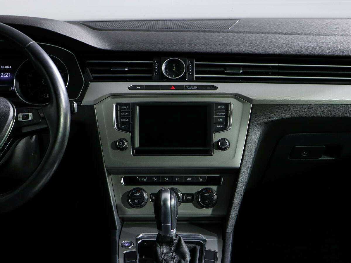 Volkswagen Passat, 2015 Фото №13