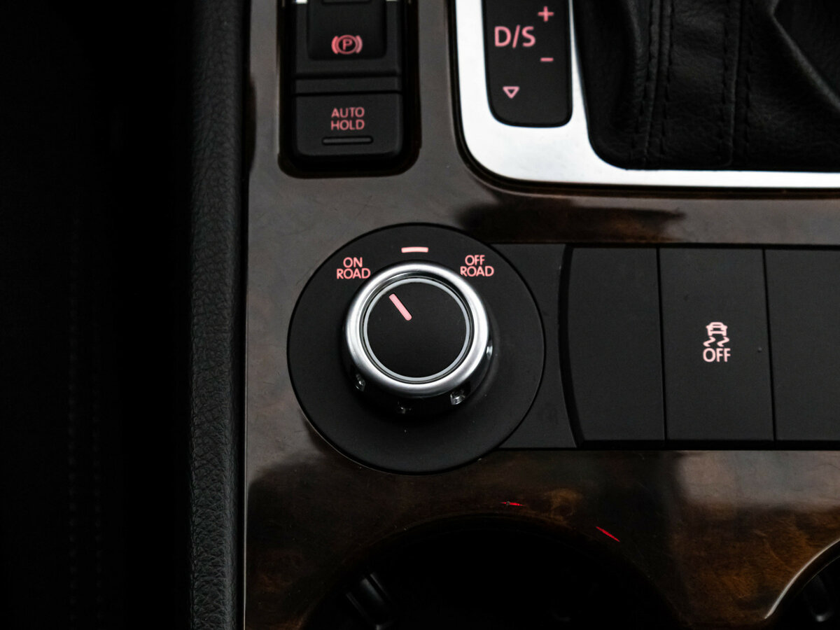 Volkswagen Touareg II, 2012 Фото №14