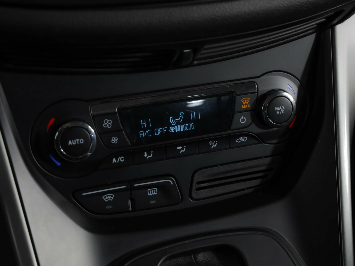 Ford Kuga II, 2015 Фото №19