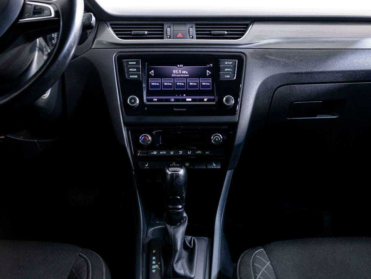 Skoda Rapid, 2017 Фото №19