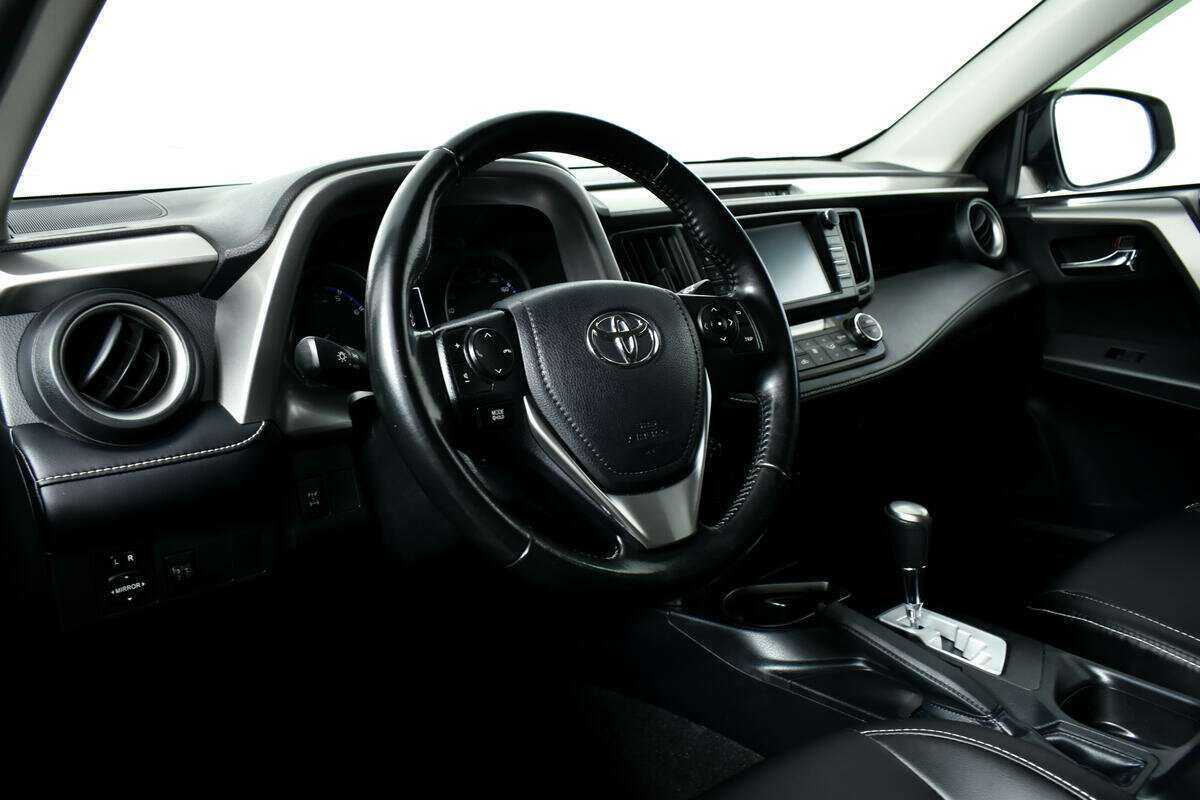 Toyota RAV4, 2018 Фото №13