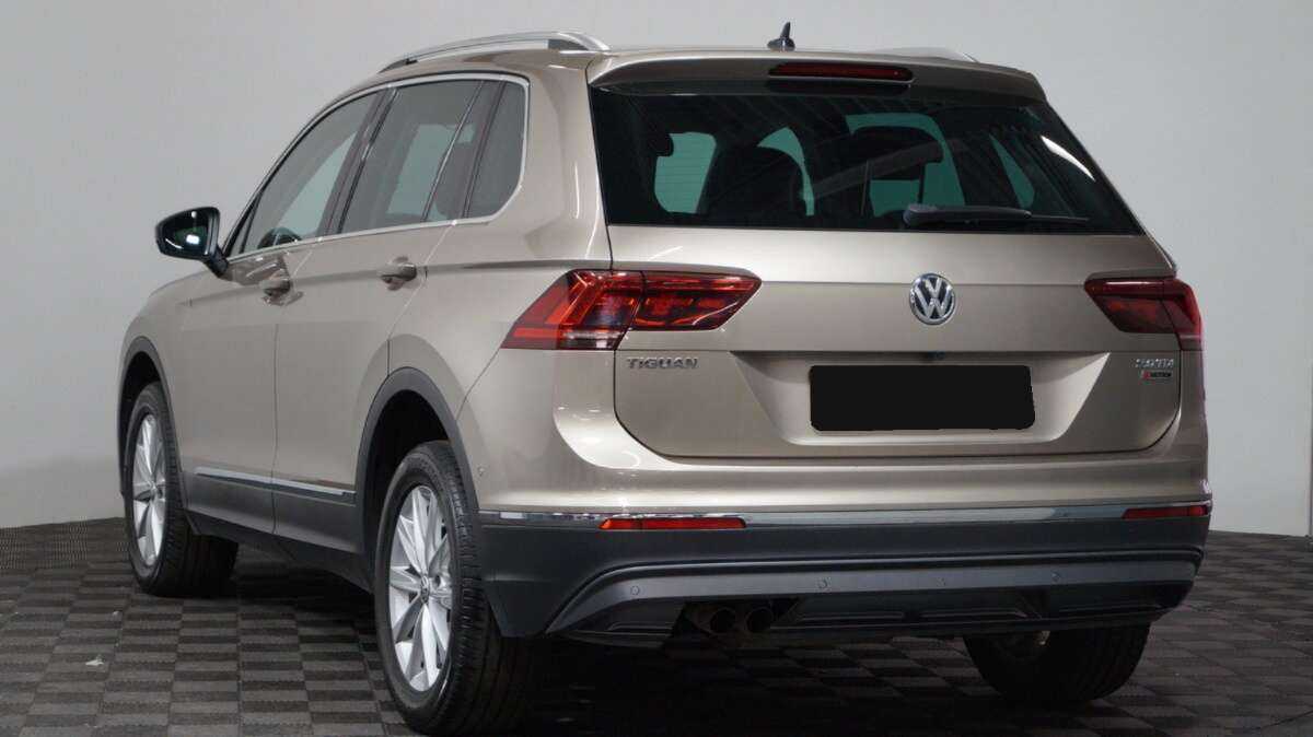 Volkswagen Tiguan, 2018 Фото №6