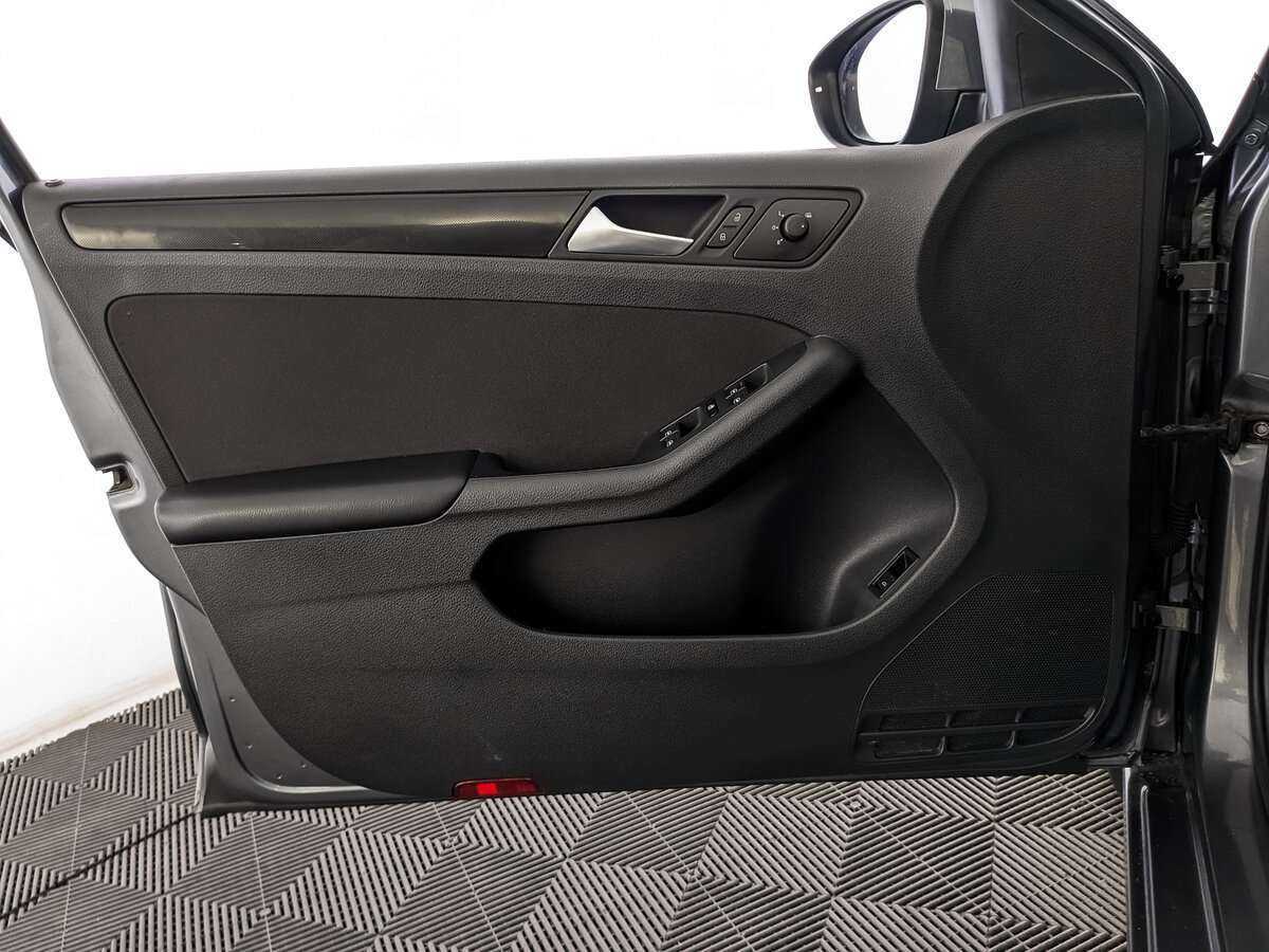 Volkswagen Jetta, 2012 Фото №14