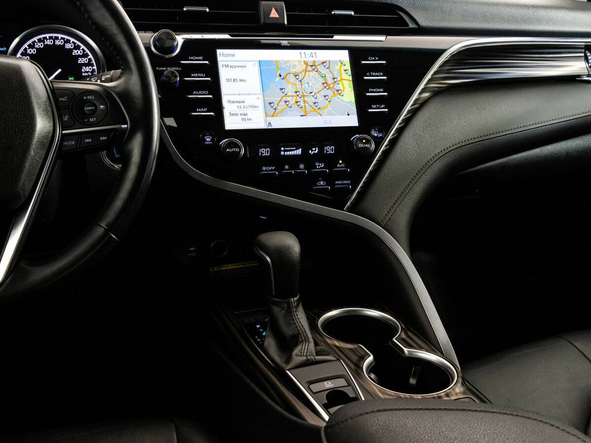 Toyota Camry, 2019 Фото №14