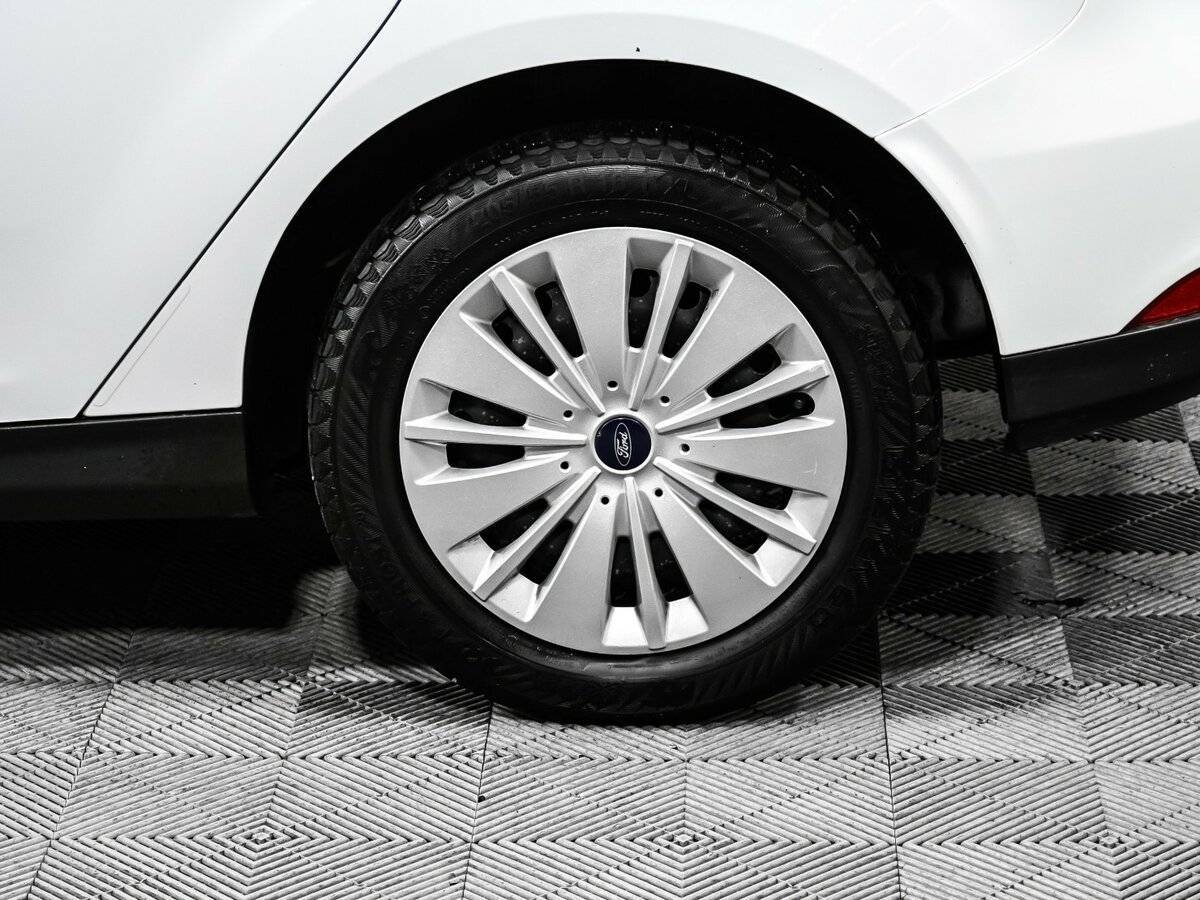 Ford Focus, 2018 Фото №14