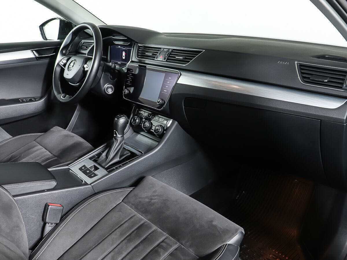 Skoda Superb, 2021 Фото №9