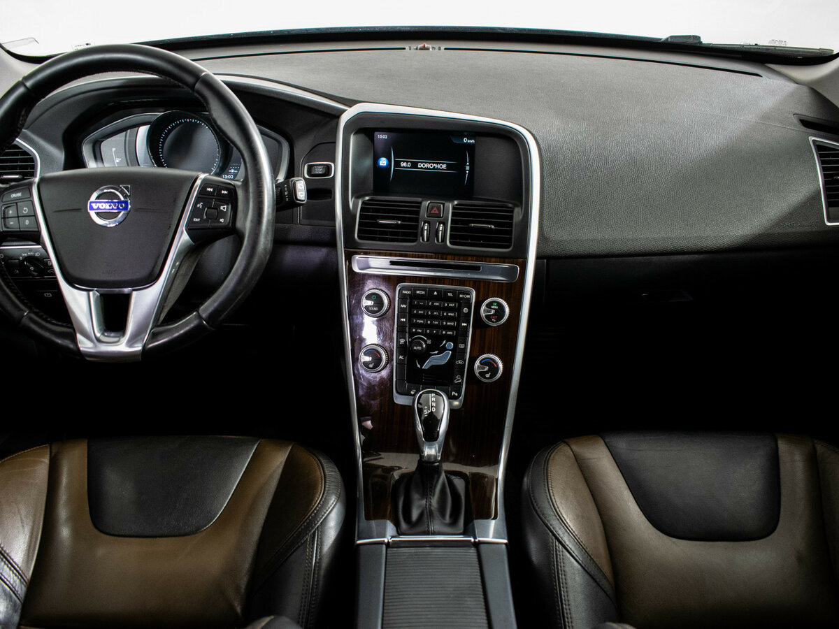 Volvo XC60 I Рестайлинг, 2015 Фото №10