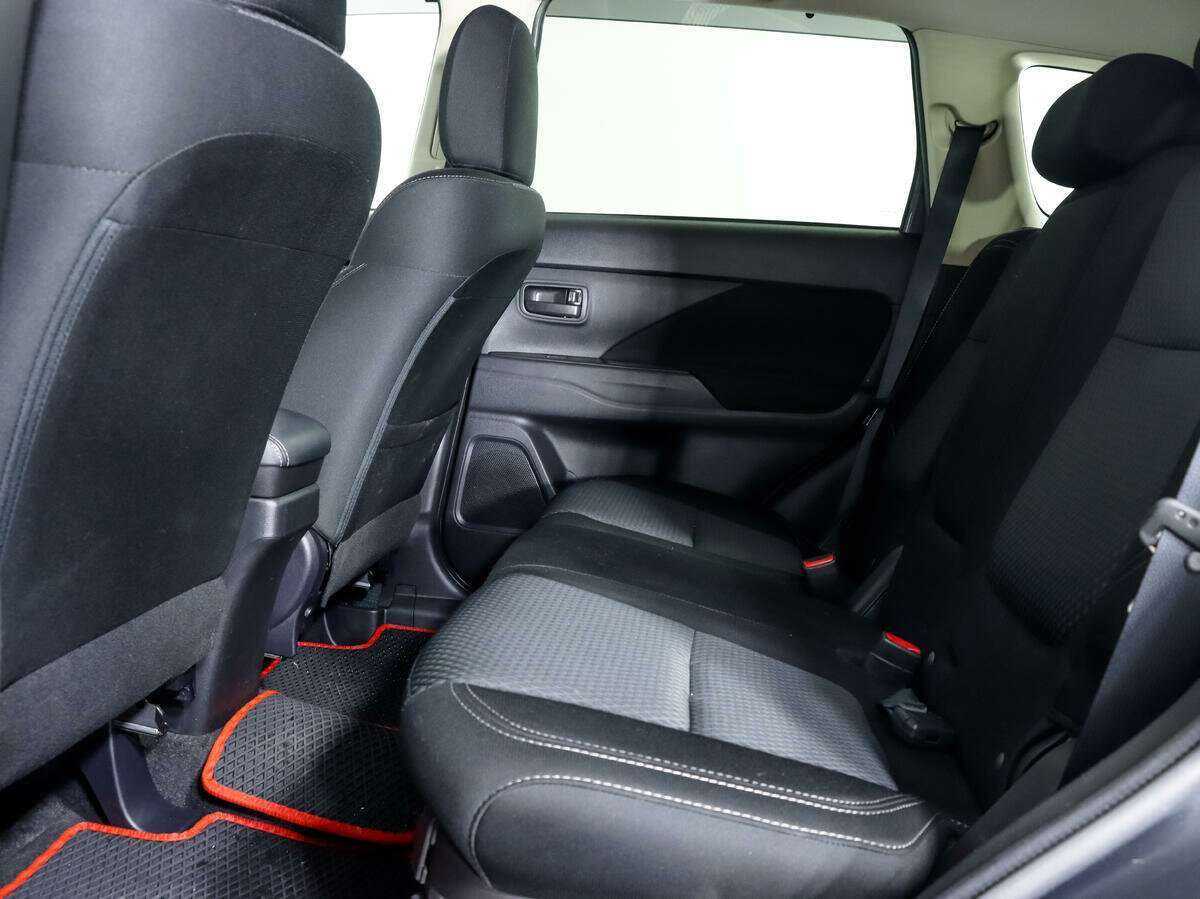 Mitsubishi Outlander, 2019 Фото №11