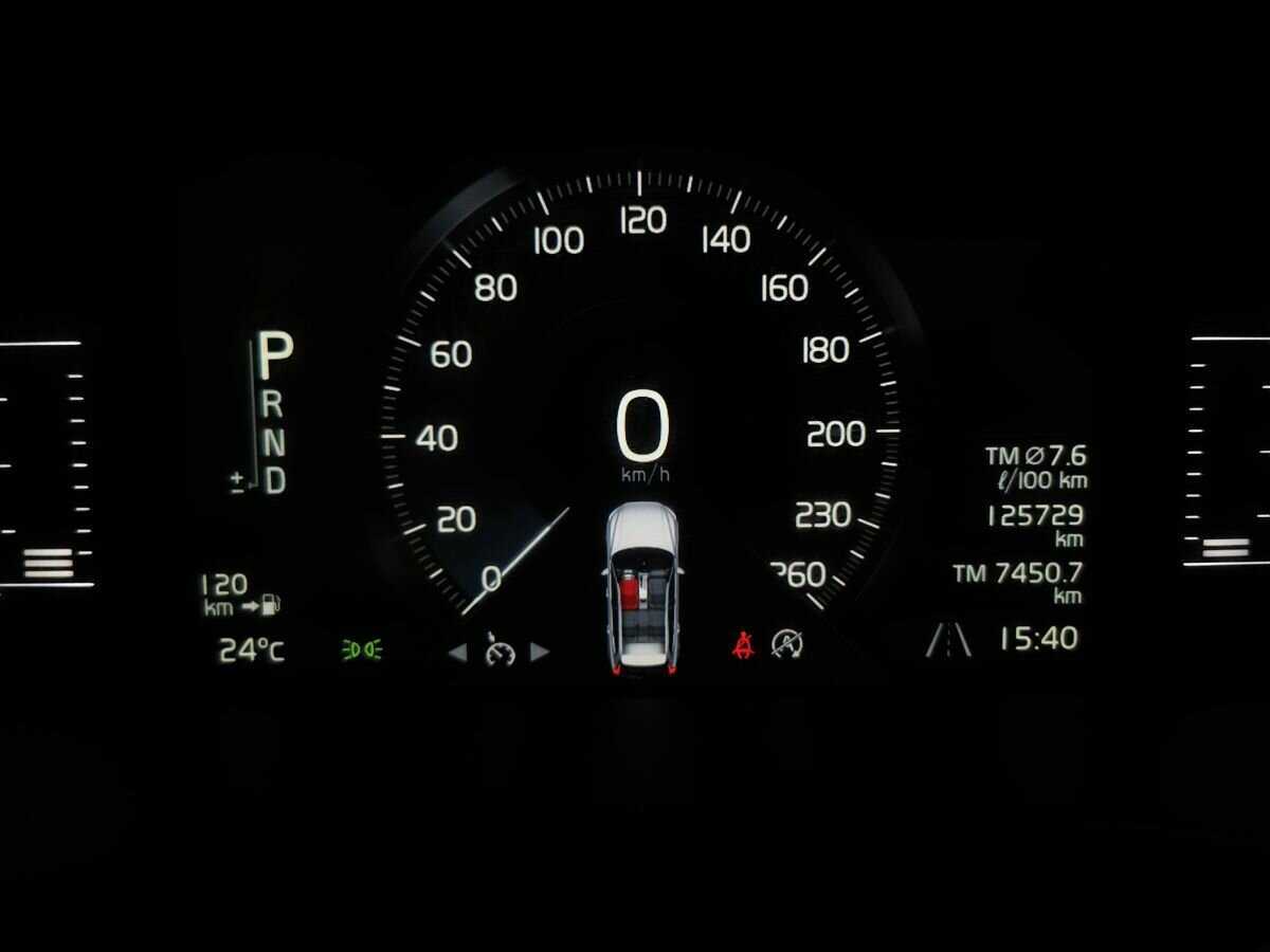 Volvo XC60, 2018 Фото №16